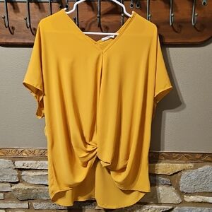 Lush Mustard V-Neck Twist Hi Low Top Size Medium